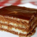 Фото Шоколадно банановый торт без выпечки.