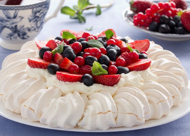 Фото tort ukrashennyj fruktami 8.